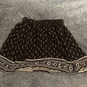 Hollister Black and Cream Patterned Skater Skirt
